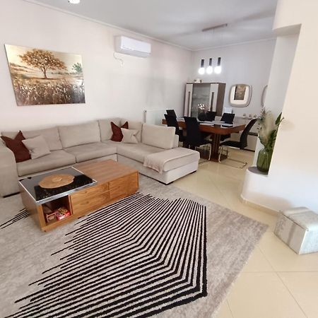 New Elegant Roof Apartment أخارنيس المظهر الخارجي الصورة