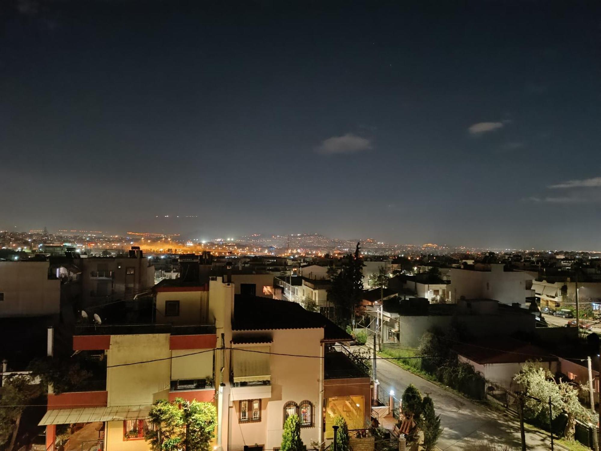 New Elegant Roof Apartment أخارنيس المظهر الخارجي الصورة