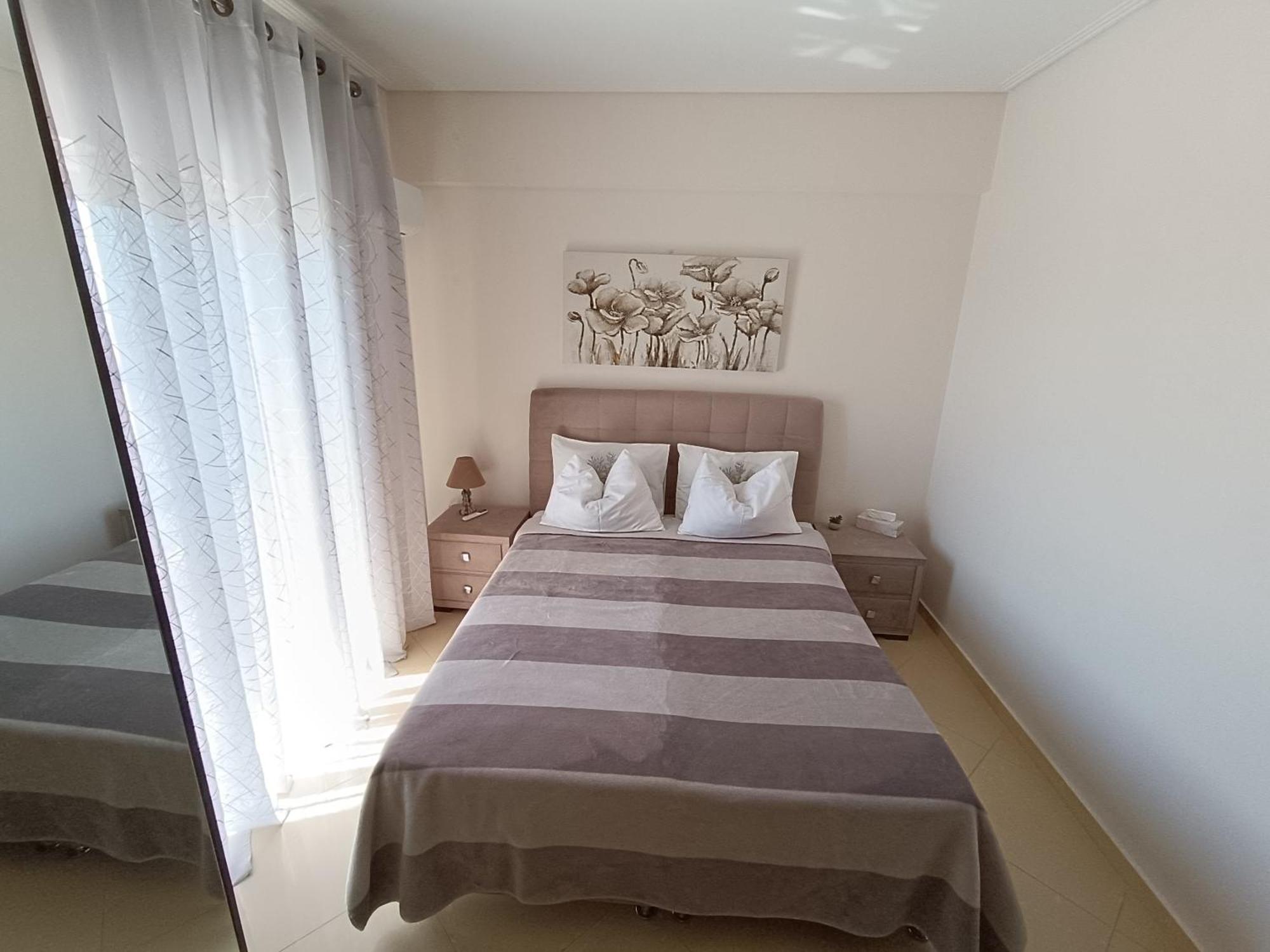 New Elegant Roof Apartment أخارنيس المظهر الخارجي الصورة